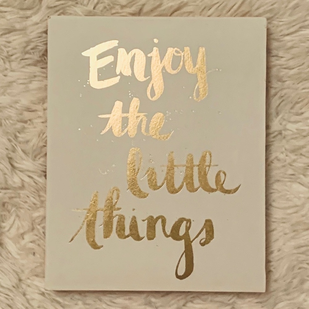 Enjoy the Little Things Room Decor